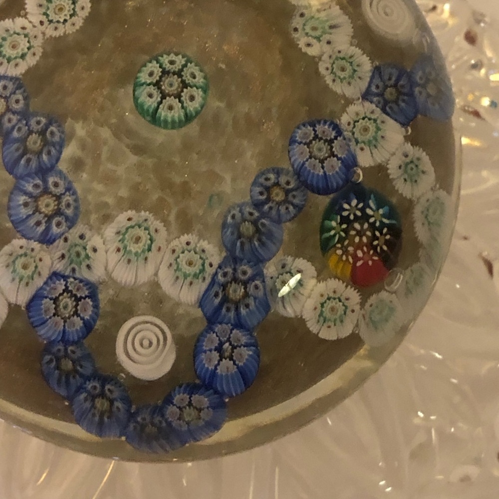 Millefiori Paperweight Vintage Blue White Green Red Floral Star Pattern GORGEOUS - Picture 9 of 12
